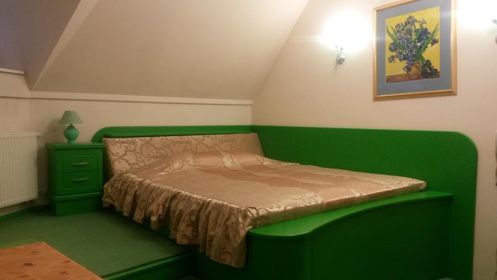 Marlen Hotel Rivne Ruang foto
