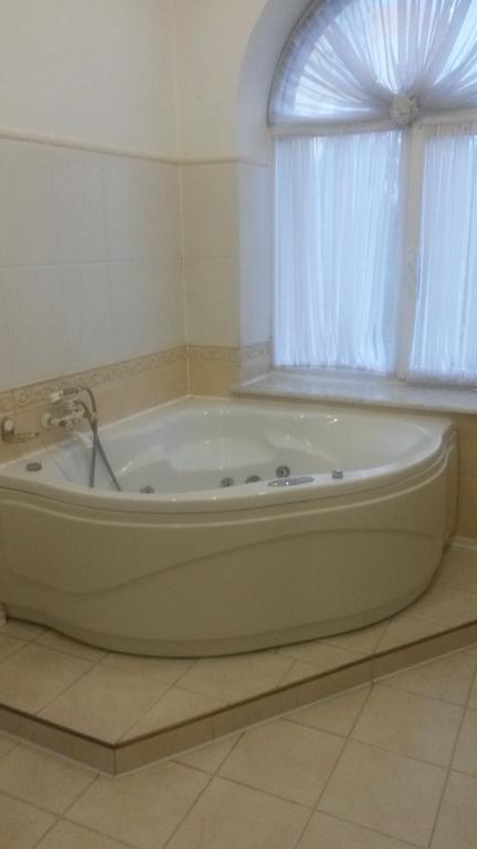 Marlen Hotel Rivne Ruang foto